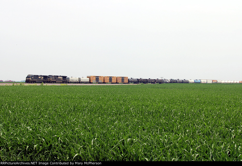 Westbound Norfolk Southern